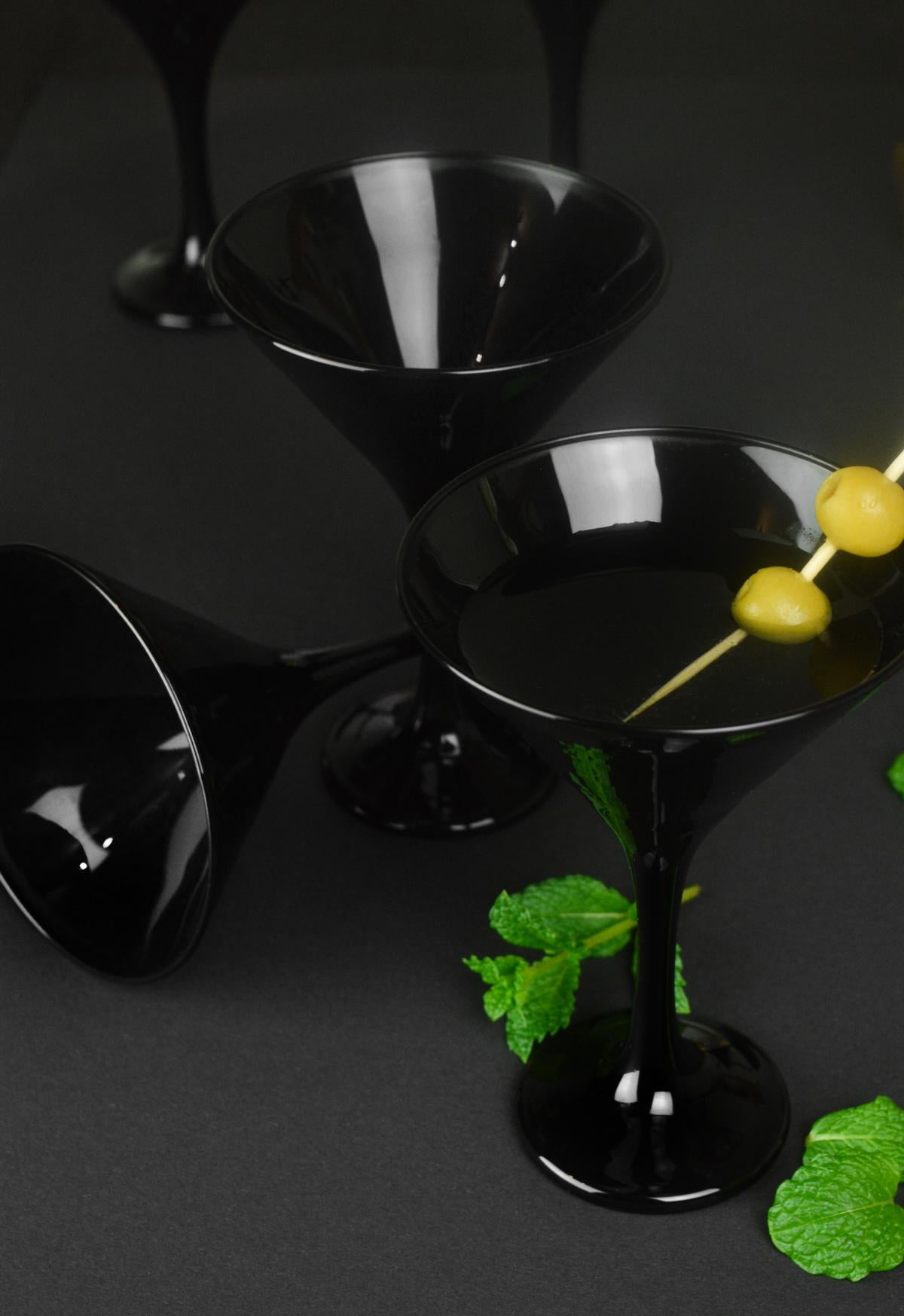 6 schwarze Martinigläser Martinischalen Cocktailschale Cocktailgläser Trinkgläser