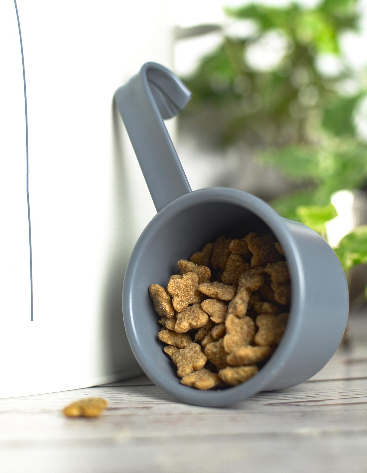 Trockenfutterdose mit Deckel und Löffel 6 Liter Mettaldose Tierfutter Vorratsdose Hundefutterbox Hund