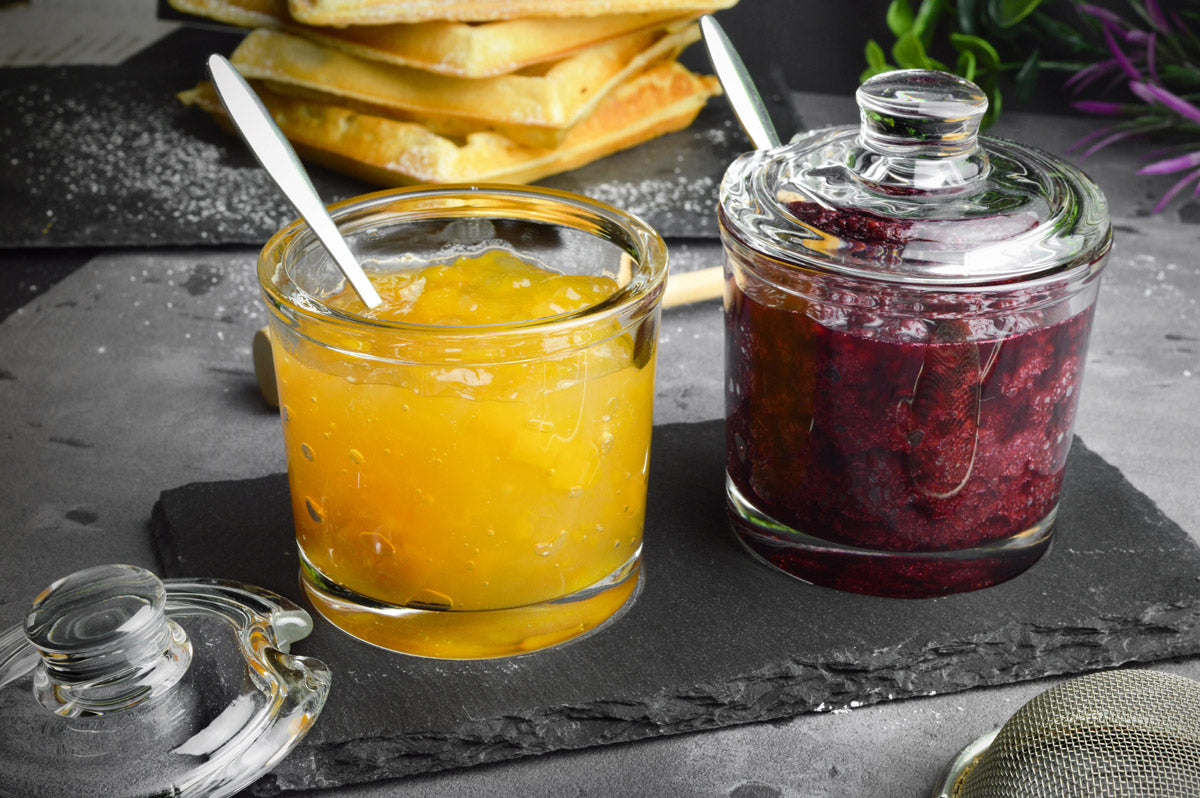 Marmeladendosen auf Schieferplatte Parmesandosen Gewürzdosen Set Honigdose Dose