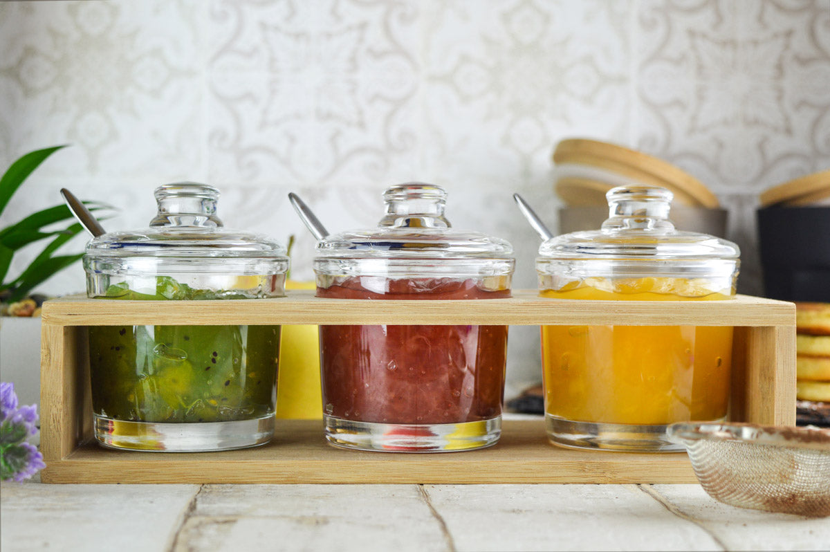 3 Gewürzgläser mit Holzkiste und Löffeln Gewürzdosen Parmesandosen Marmeladendosen Set Honigdose Dose Zuckerdose Salzdose Vorratsdose