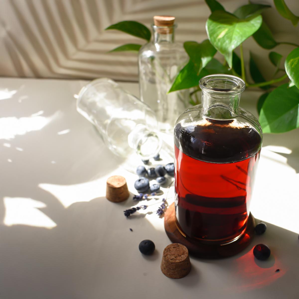 6 x Glasflaschen 500ml mit Korkenverschluss Ölflasche Likörflasche Schnapsflasche Essigflasche oder Vorratsbehälter