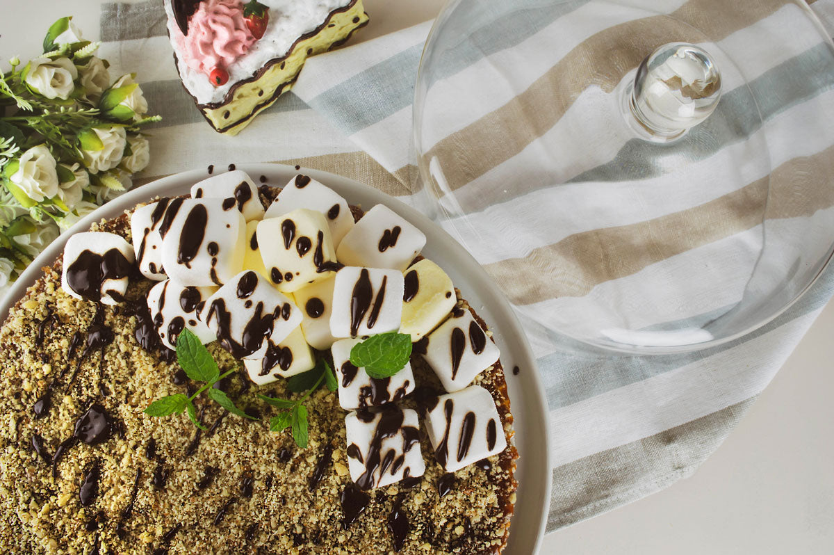 Glasglocke Kuchenglocke Käseglocke Fuß aus Porzellan Tortenplatte Kuchenplatte