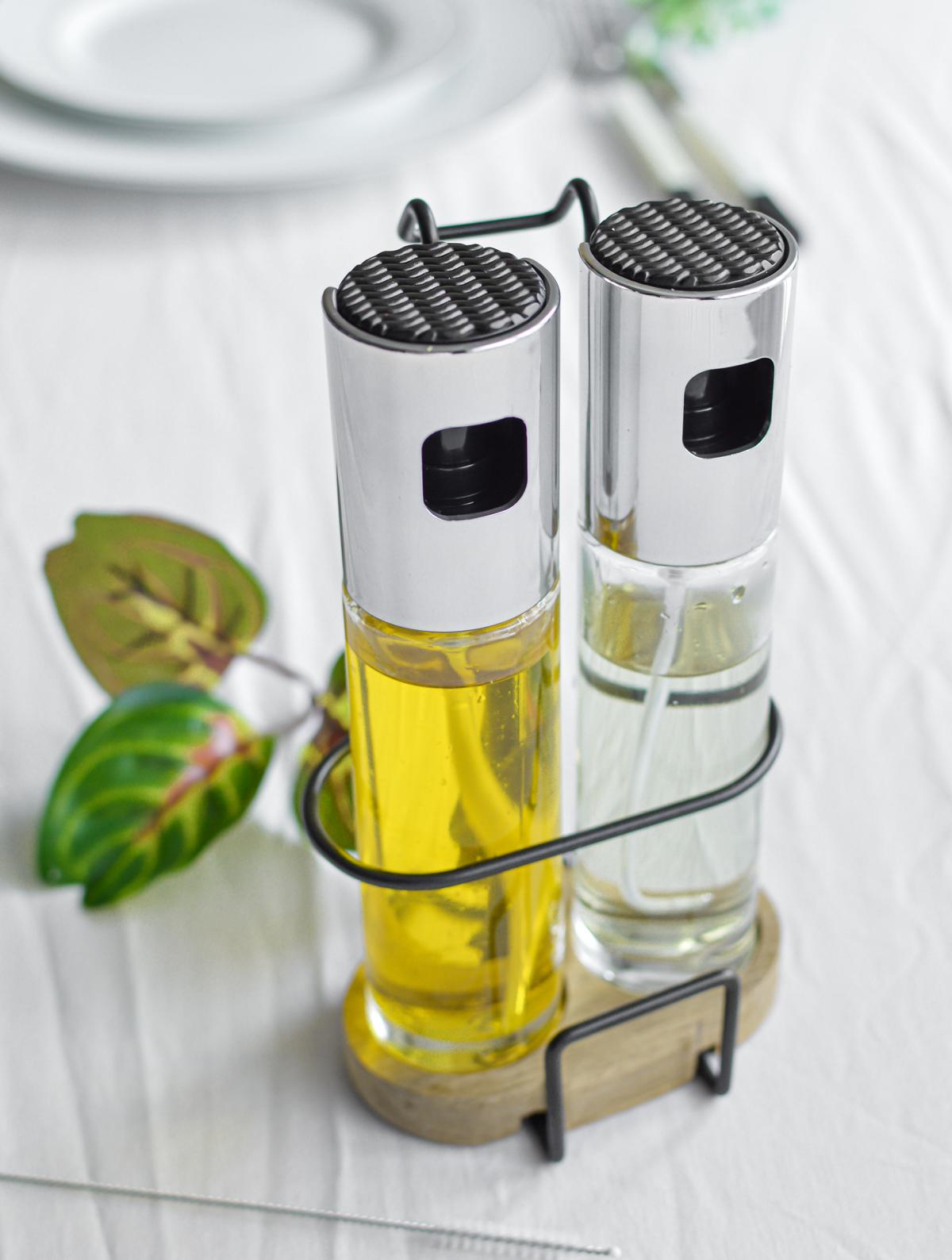 Öl und Essig Sprühflaschen mit Halterung Zerstäuber Ölsprüher Essigsprüher Ölspender Sprühflasche