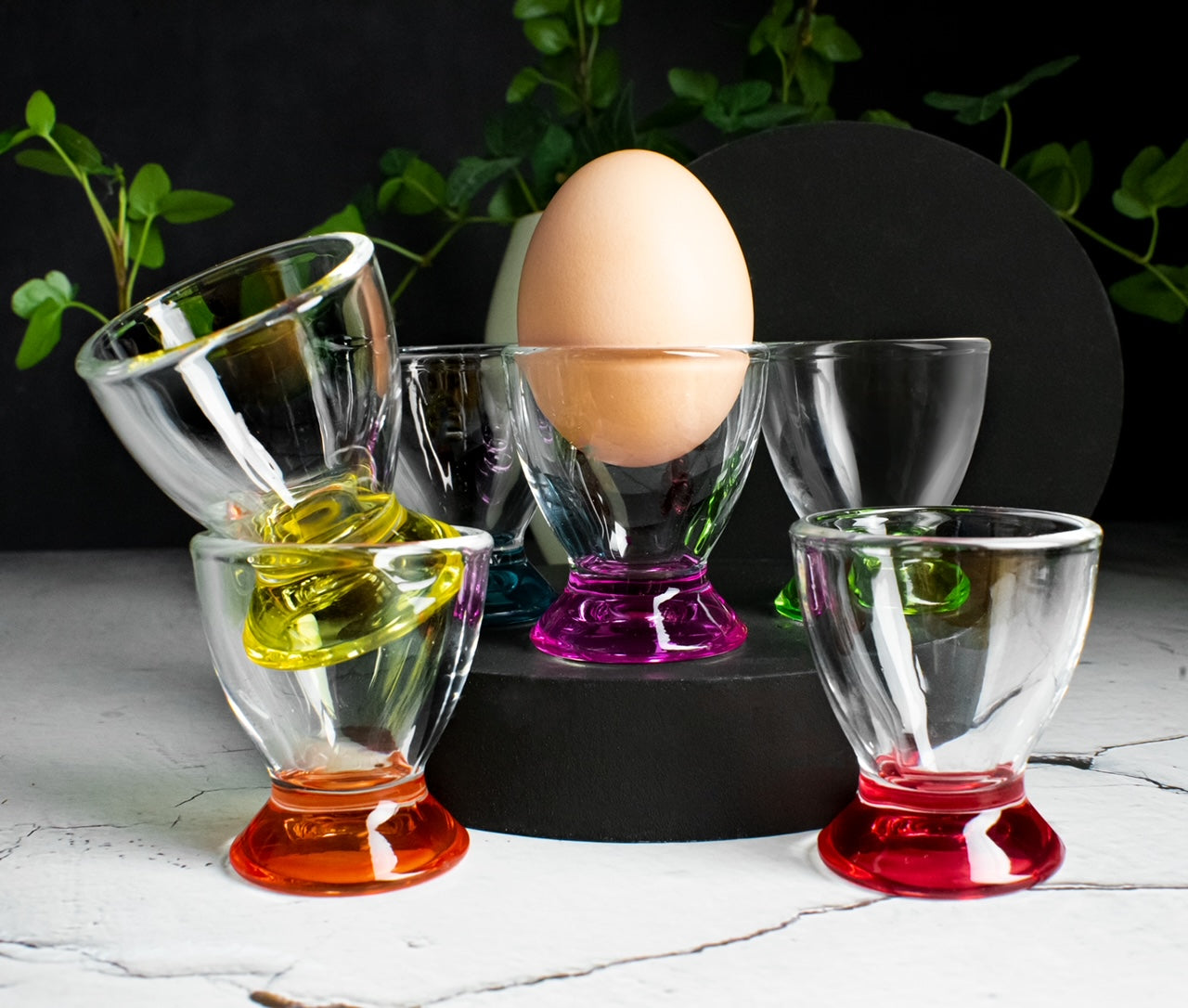 6 bunte Eierbecher aus Glas Eierständer Eierhalter Glaseierbecher
