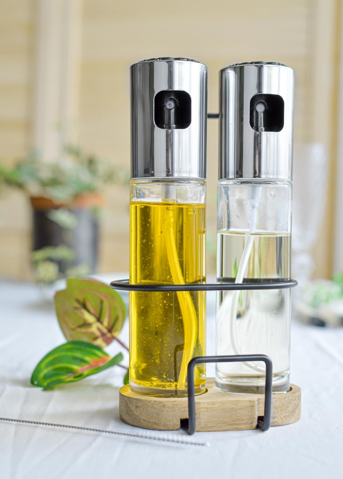 Öl und Essig Sprühflaschen mit Halterung Zerstäuber Ölsprüher Essigsprüher Ölspender Sprühflasche